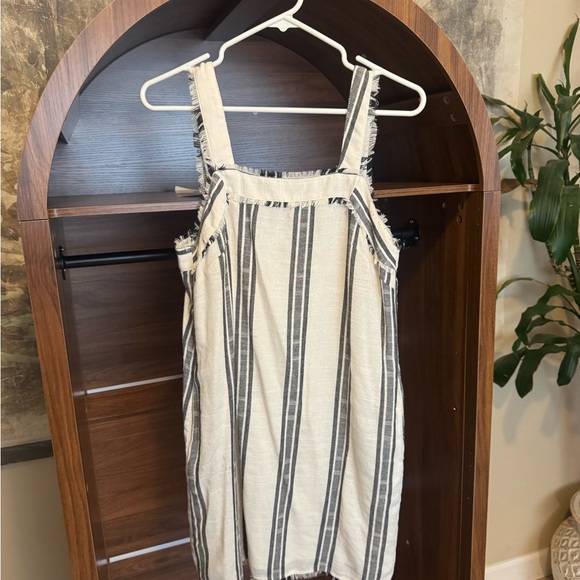 Striped Essue tank dress with pockets.
Cream with blue-gray stripes - Picture 2 of 4